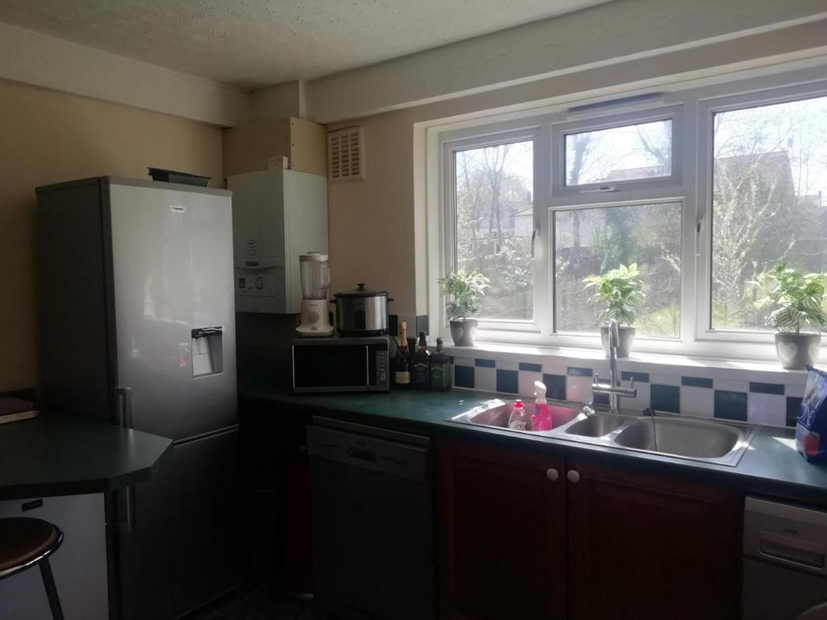 Ferienwohnung Cozy Loft In Bushey, 20 Mins By Train To Euston London Exterior foto