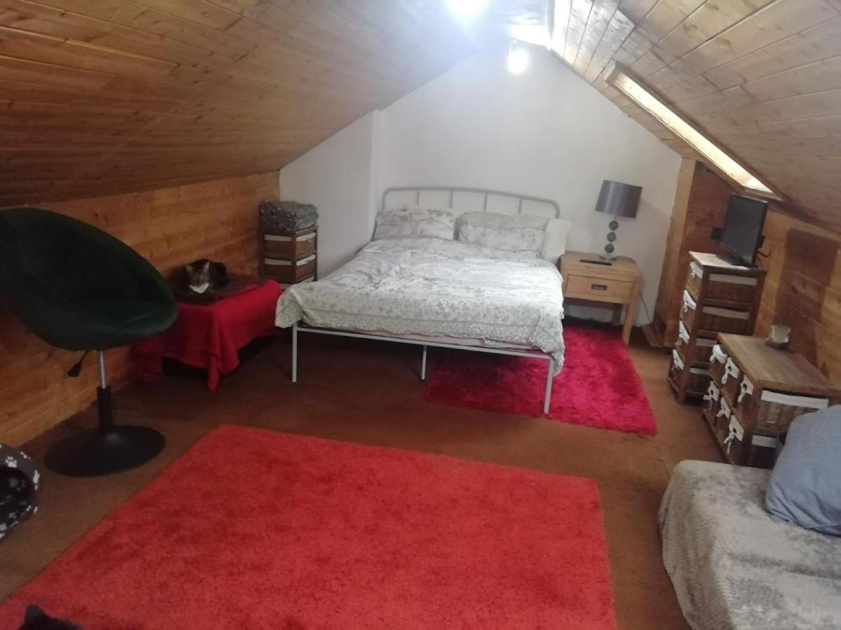 Ferienwohnung Cozy Loft In Bushey, 20 Mins By Train To Euston London Exterior foto
